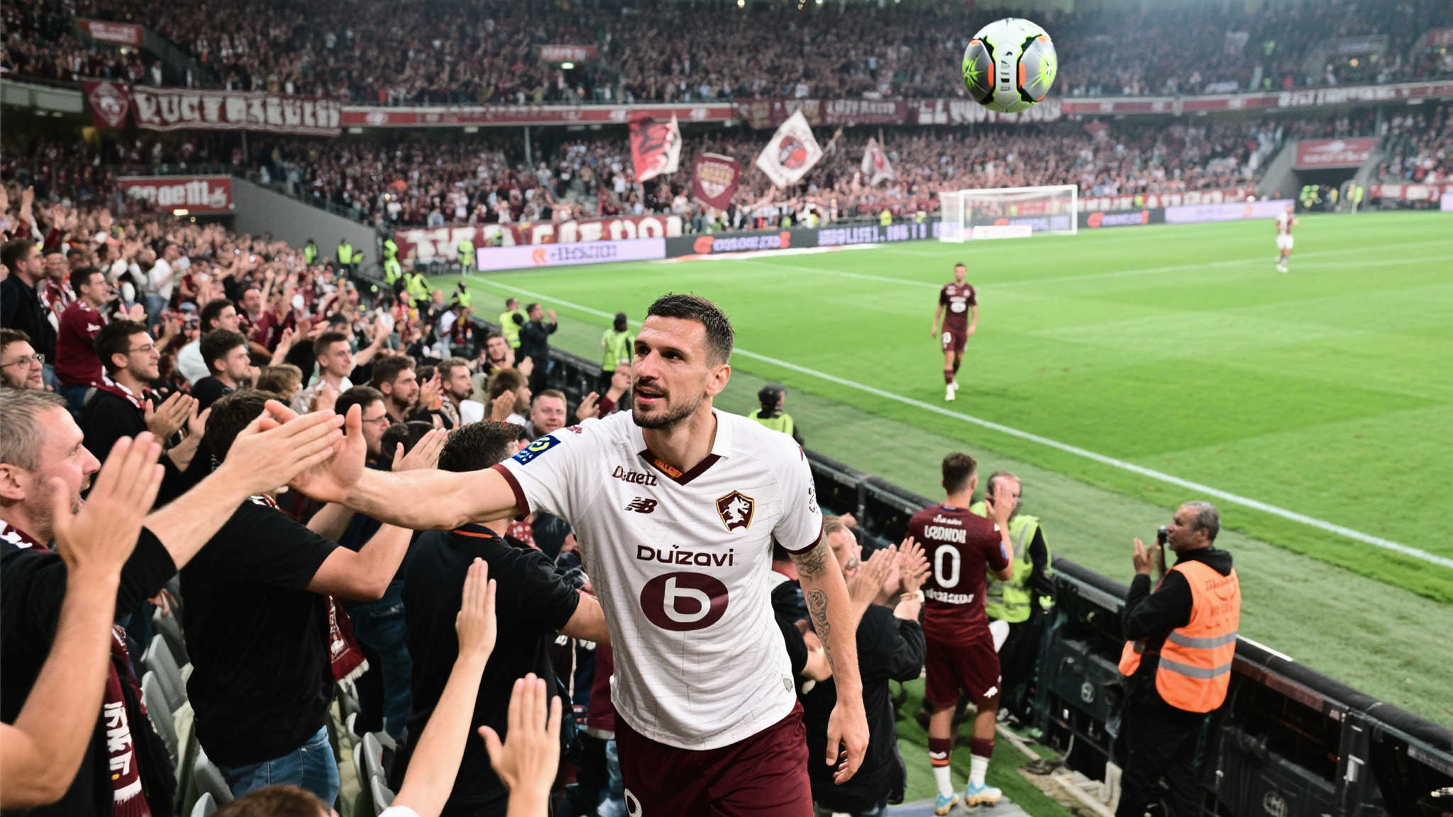 中超MVP杜加利奇:球迷支持是我们赢得一切的力量 中超MVP杜加利奇:球迷支持是我们赢得一切的力量