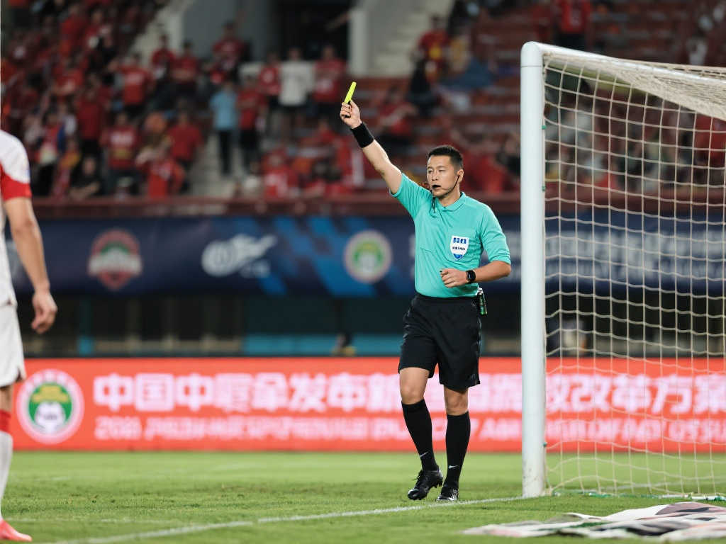 中超裁判新政实施，力促判罚公开透明